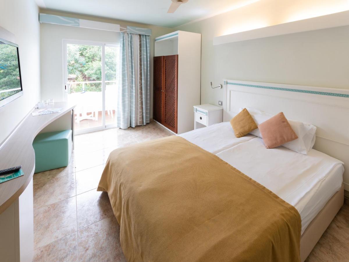 Hotel Bahia Del Sol Santa Ponsa Luaran gambar